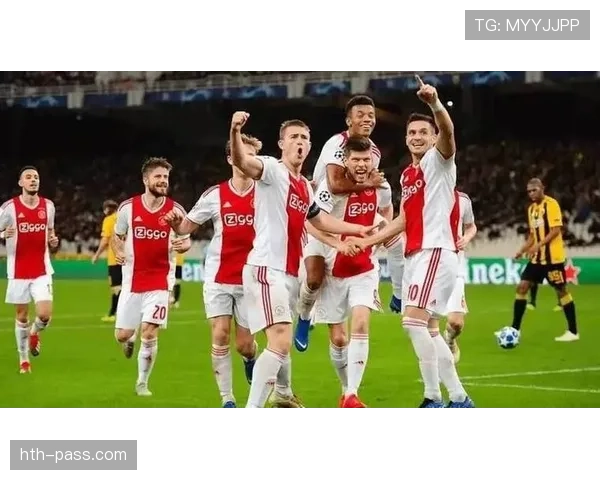 海伦芬主帅强调团队足球，力求在新赛季实现攻守平衡