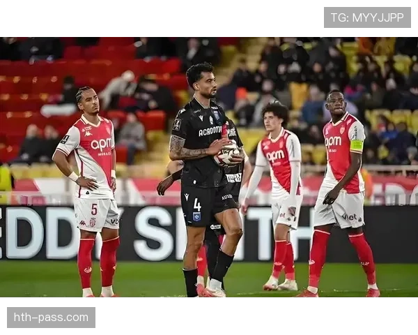 埃斯帕尼奥尔更衣室氛围转变,球队士气高涨迎接新赛季挑战分析 埃斯帕尼奥尔更衣室氛围转变,球队士气高涨迎接新赛季挑战分析