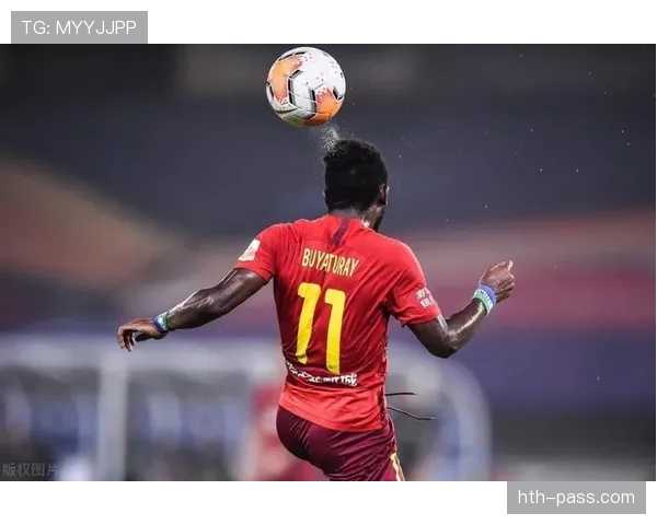 反常识揭秘：为何角球开出时绝无越位可能？